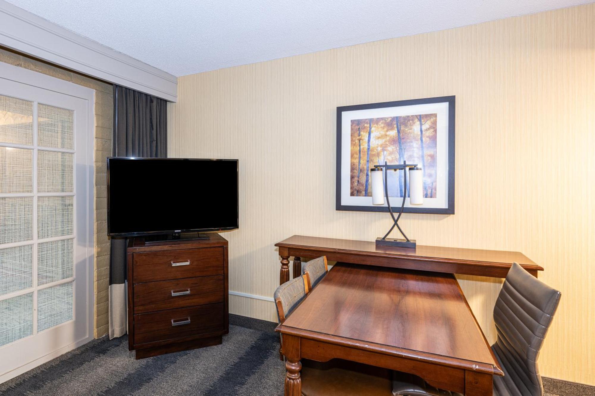 Embassy Suites By Hilton Bloomington/Minneapolis Buitenkant foto